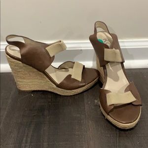 BNWT. Michael Kors Sandals size 8